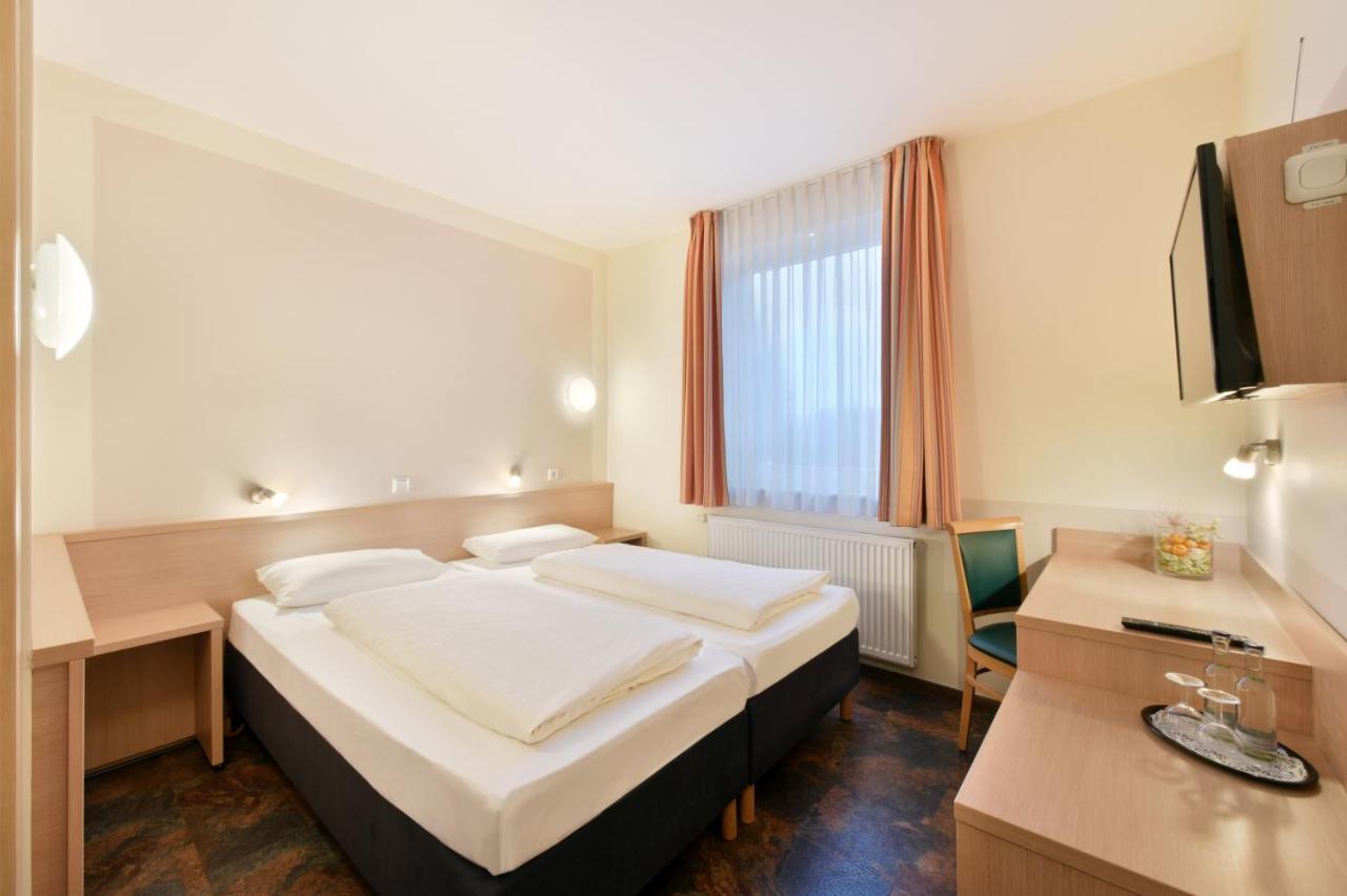 Meinhotel Hamburgo Exterior foto