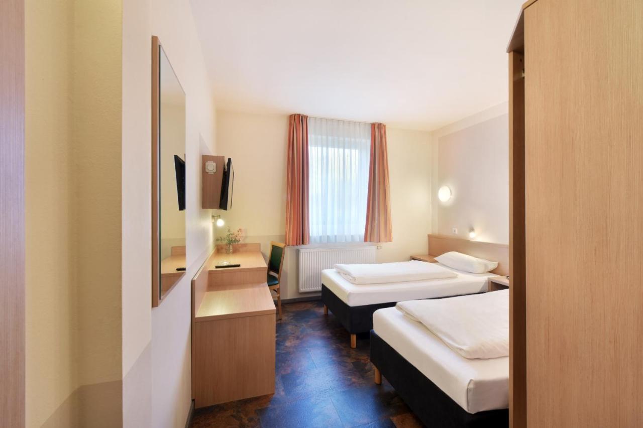 Meinhotel Hamburgo Exterior foto