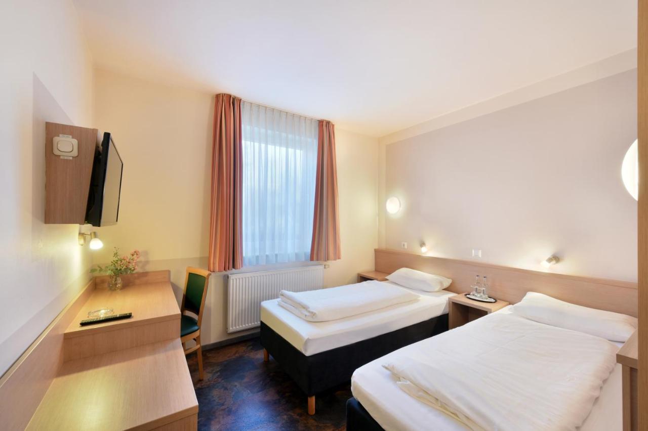 Meinhotel Hamburgo Exterior foto